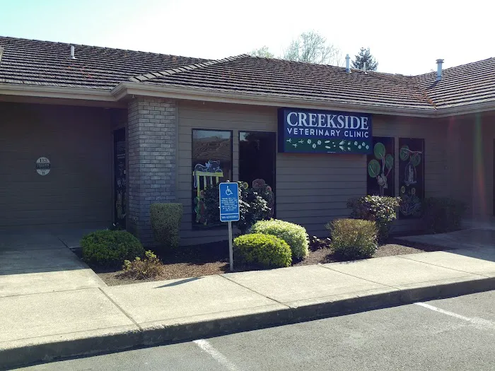 Creekside Veterinary Clinic 12