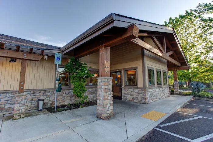 Newberg Veterinary Hospital 8
