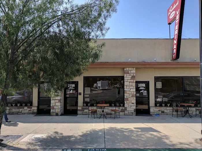Burbank Veterinary Center 12