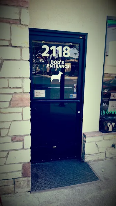 Burbank Veterinary Center 12