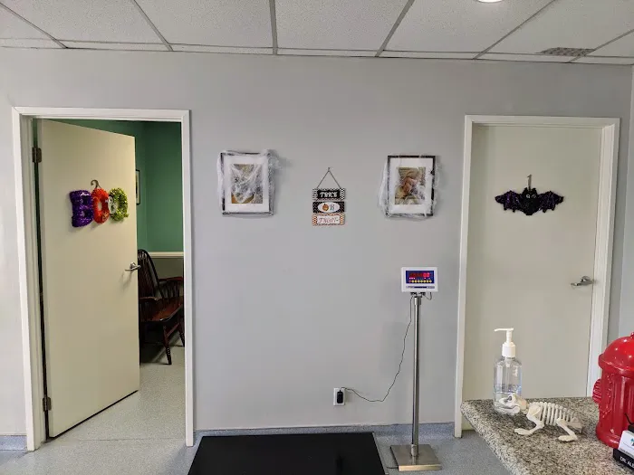 Sweet Home Veterinary Hospital 12