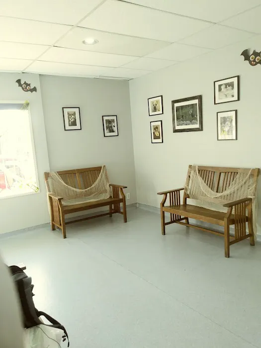 Sweet Home Veterinary Hospital 12