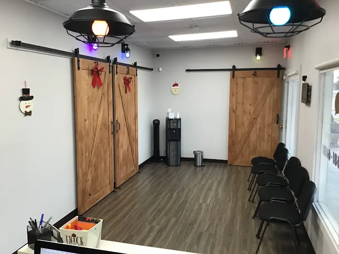 Mira Loma Animal Hospital 12