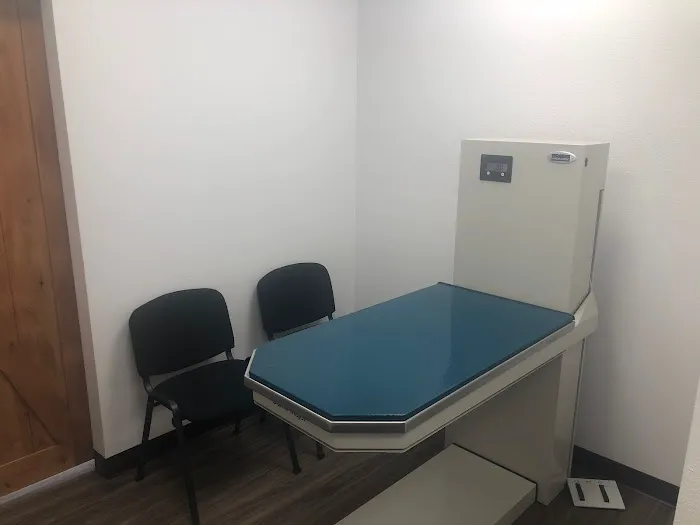 Mira Loma Animal Hospital 12