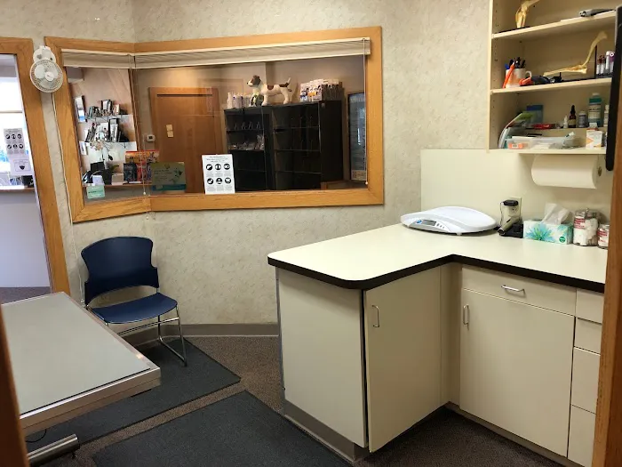 Community Veterinary Clinic 12
