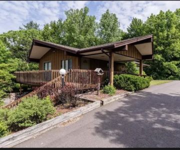 East Valley Veterinary Clinic