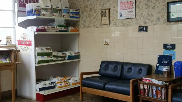 Little's Veterinary Hospital 4