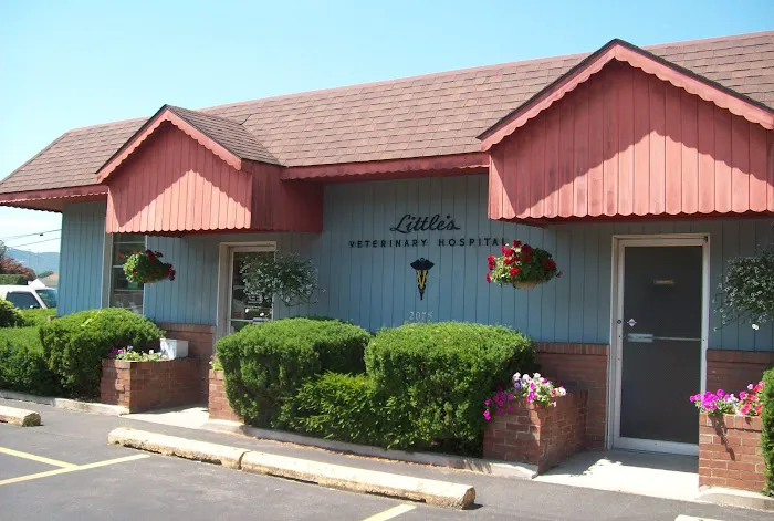 Little's Veterinary Hospital 1