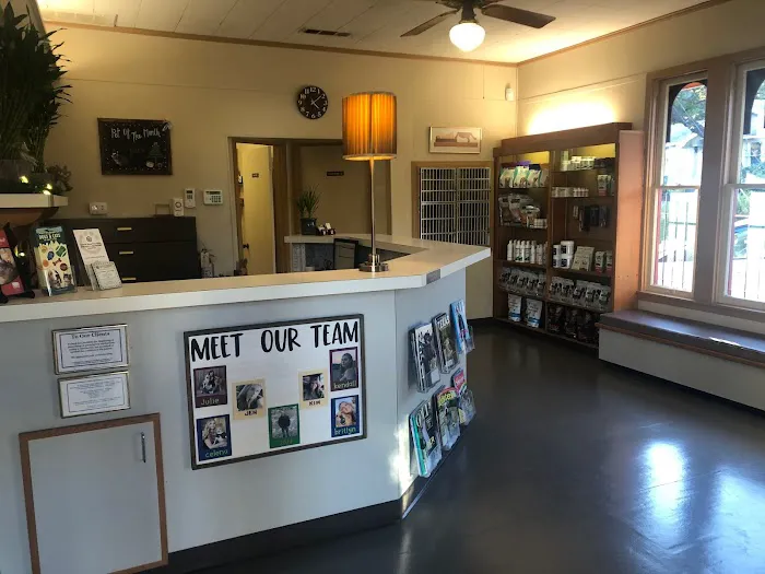 Highland's Pet Medical Clinic 5