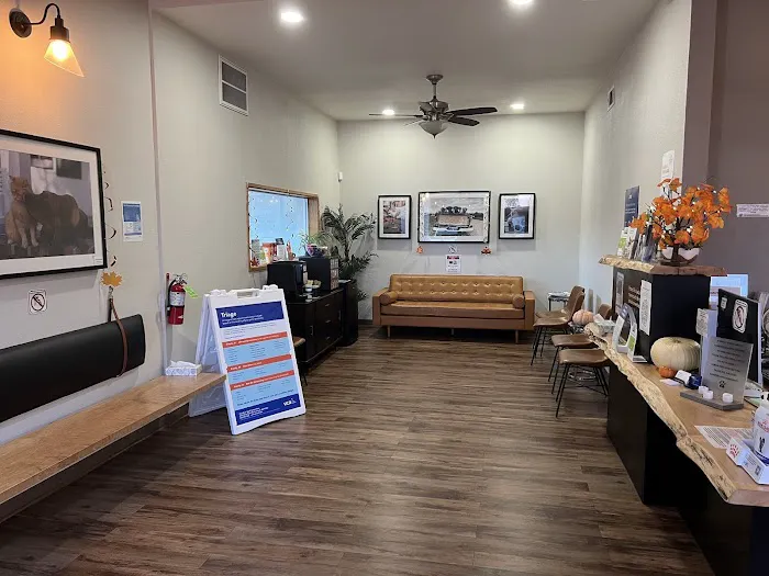 VCA River Road Animal Clinic 12