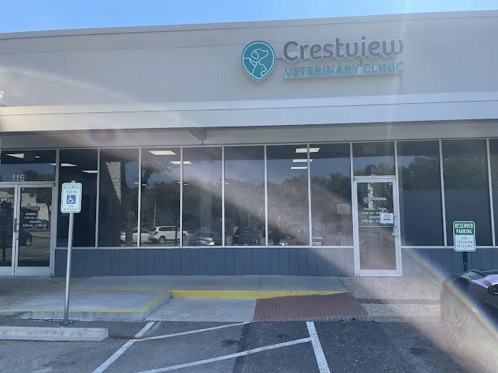 Crestview Veterinary Clinic on Airport Blvd 12