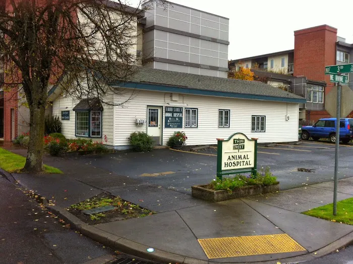 Third Street Veterinary Hospital 8