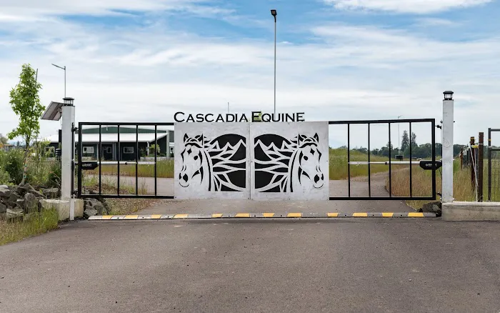 Cascadia Equine Veterinary Clinic and Rehabilitation Center 4