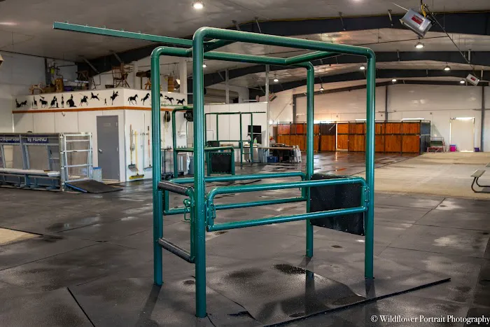 Cascadia Equine Veterinary Clinic and Rehabilitation Center 8