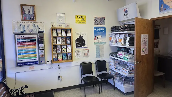 Arlington-Adams Animal Hospital 12