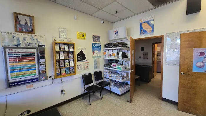 Arlington-Adams Animal Hospital 12
