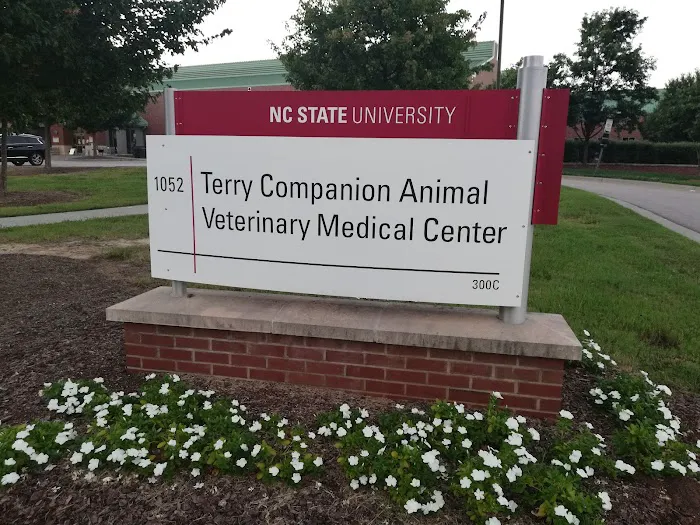 Terry Companion Animal Veterinarian Medical Clinic 8