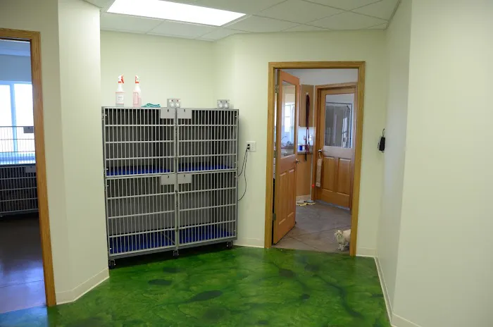 Vinton-Urbana Veterinary Hospital 12