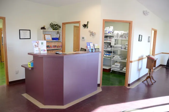 Vinton-Urbana Veterinary Hospital 12