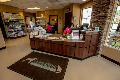 Creekside Animal Clinic 9