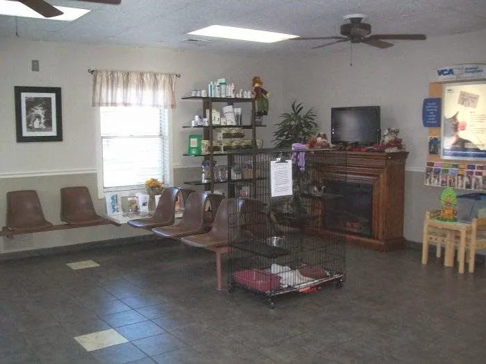 VCA Midpark Animal Hospital 12