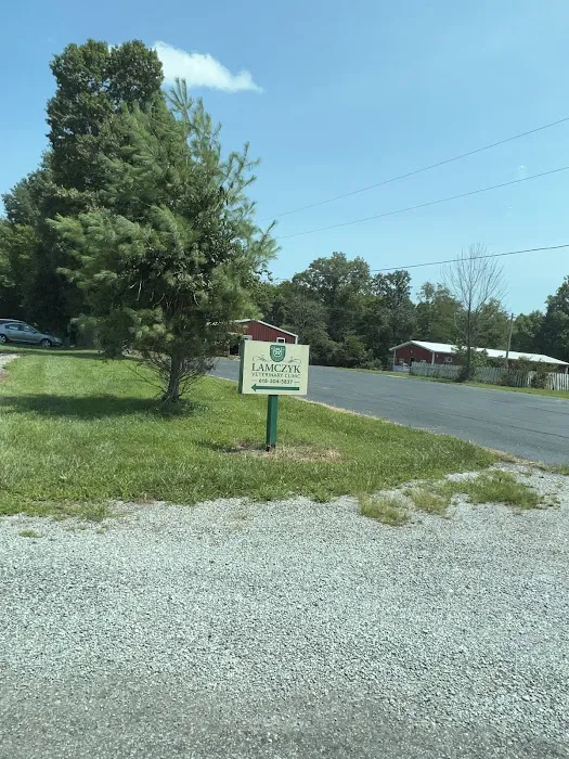 Lamczyk Veterinary Clinic LLC 5