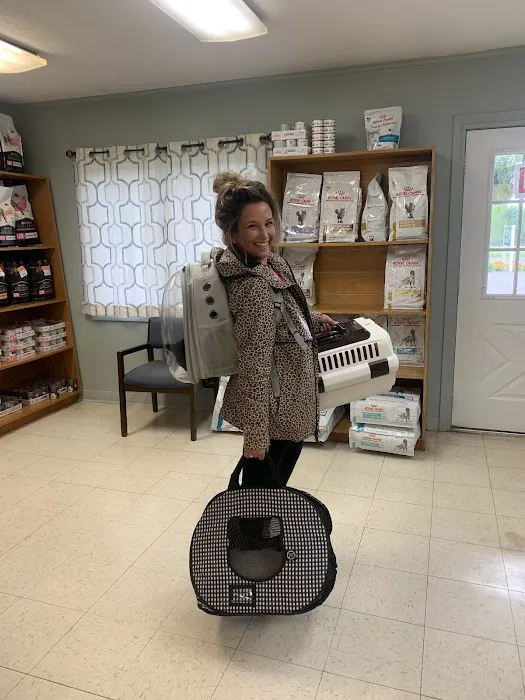 Thousand Hills Veterinary Clinic 12