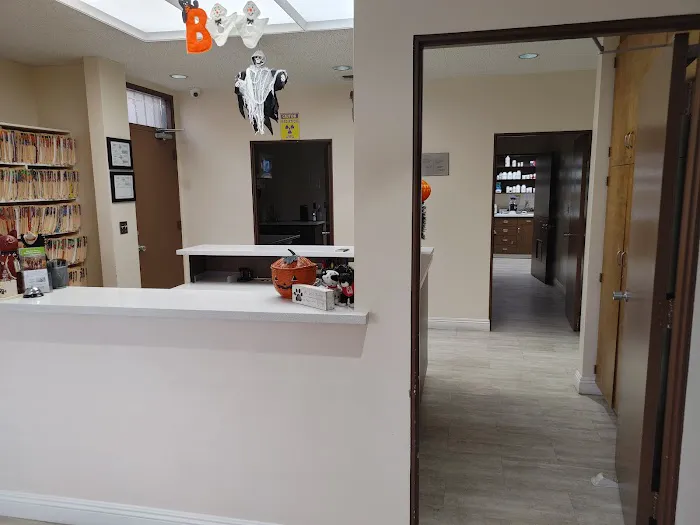 Victoria Animal Hospital 12