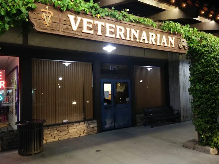 Canyon Crest Animal Hospital 12