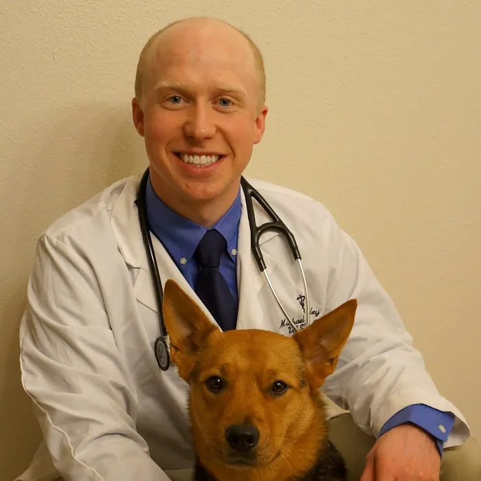 Fairhaven Veterinary Hospital: Hinckley Mike DVM 1