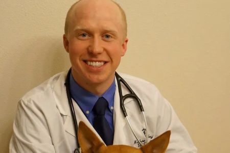 Fairhaven Veterinary Hospital: Hinckley Mike DVM