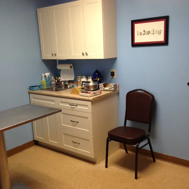Kensington Bird & Animal Hospital 12