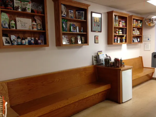 Kensington Bird & Animal Hospital 12
