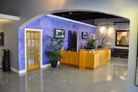 Purr & Bark VeterinaryHospital and Moblie Doctor