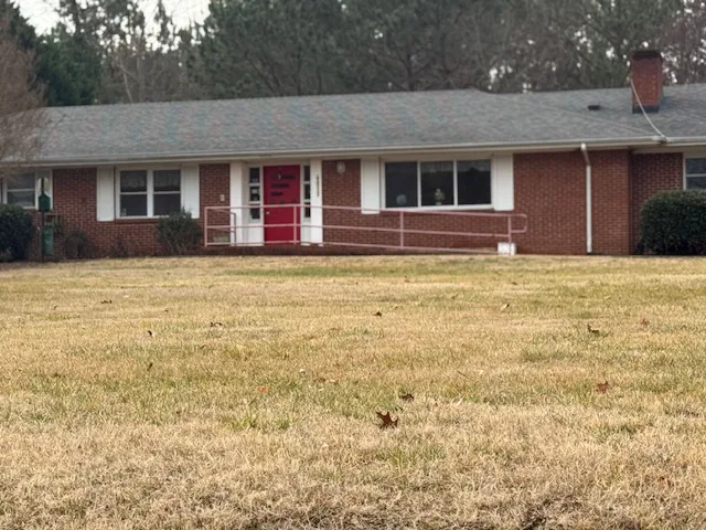 Mitchell Mill Animal Hospital 9