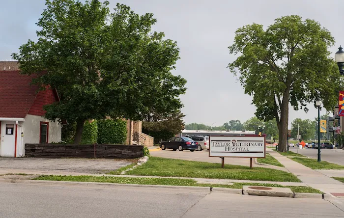 Taylor Veterinary Hospital 12