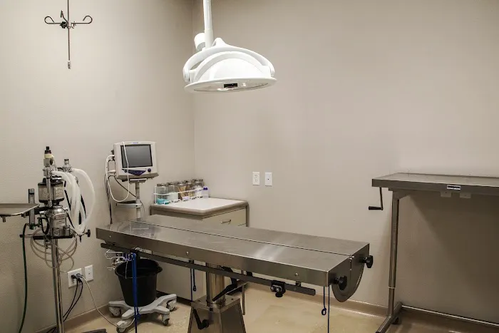 Cedar Heights Pet Clinic 12