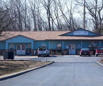 Noah's Ark Animal Hospital & Bird Clinic