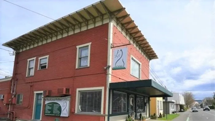 Chuckanut Valley Feline Center 12