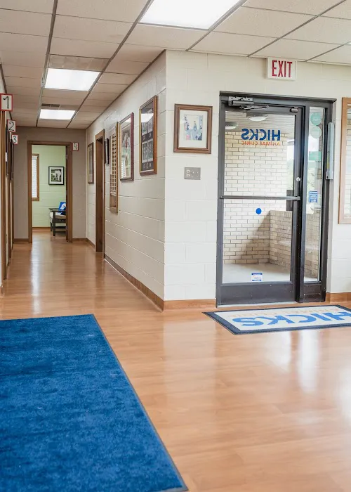 Hicks Animal Clinic 12