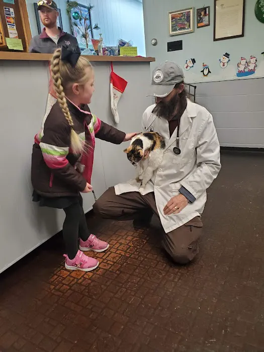Du Quoin Veterinary Clinic 12