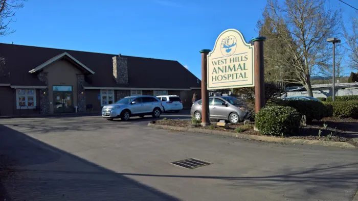 West Hills Animal Hospital 12