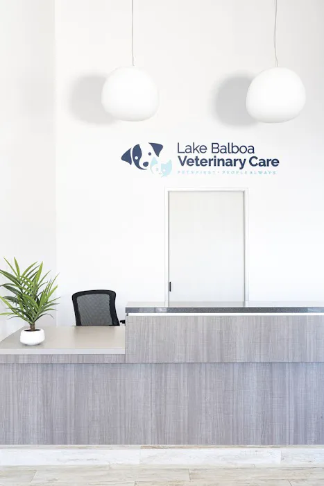 Lake Balboa Veterinary Care 12