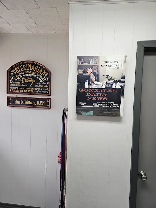 Pecan Grove Vet Clinic 12