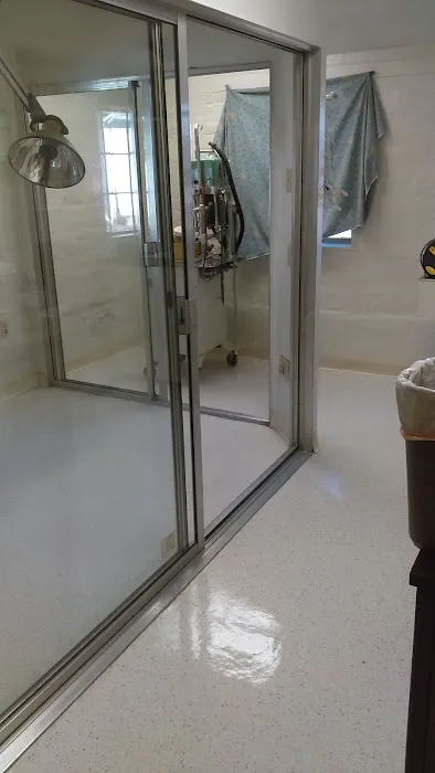 Adobe Veterinary Clinic 12