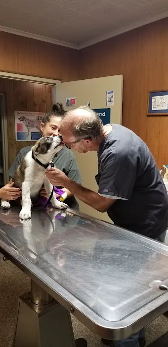 Crestview Veterinary Hospital 12
