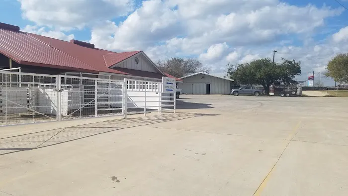 Elgin Veterinary Hospital, A Thrive Pet Healthcare Partner 6