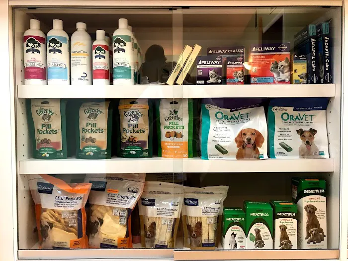 Oak Tree Veterinary Hospital 6