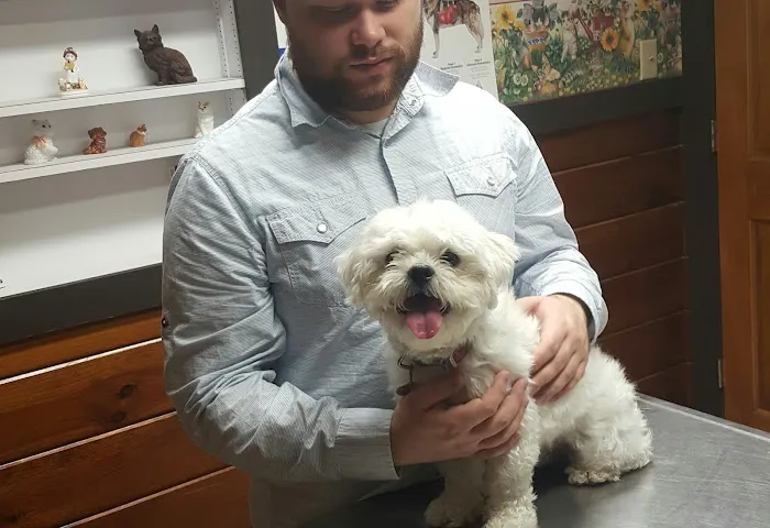 Weakley County Animal Clinic 3
