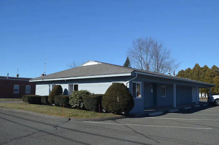 Feeding Hills Veterinary Clinic 1